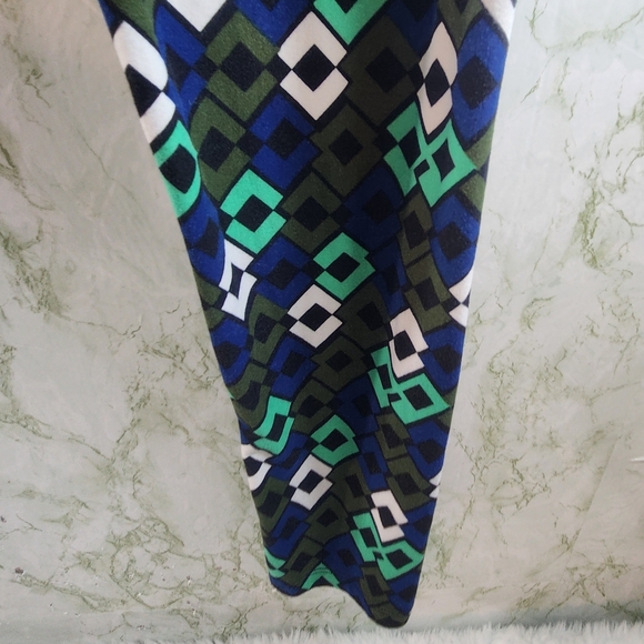 LuLaRoe Tall & Curvy Leggings - Picture 5 of 13